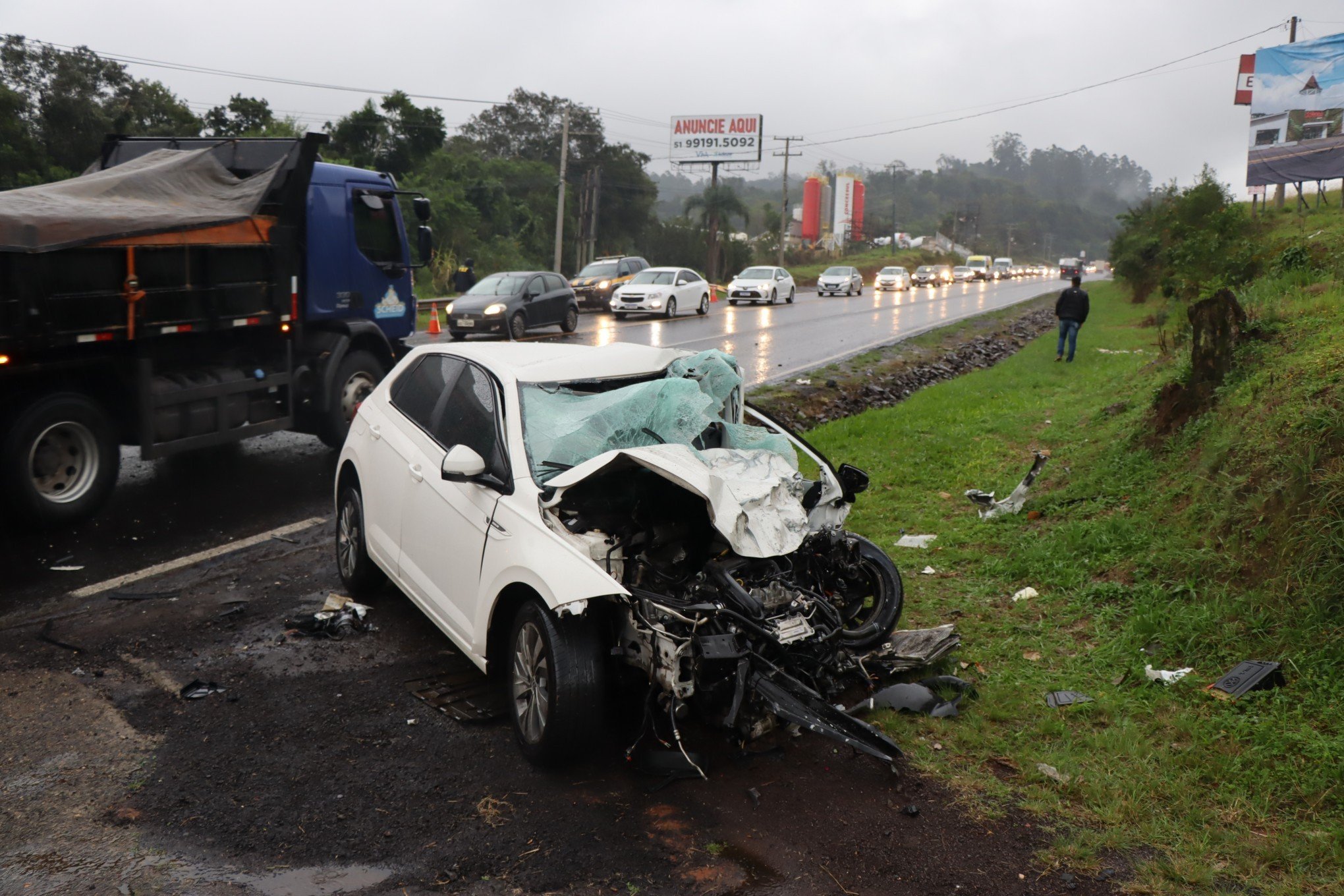 Carro, emplacado em Novo Hamburgo, era da empresa CL Assessoria Empresarial | Jornal NH