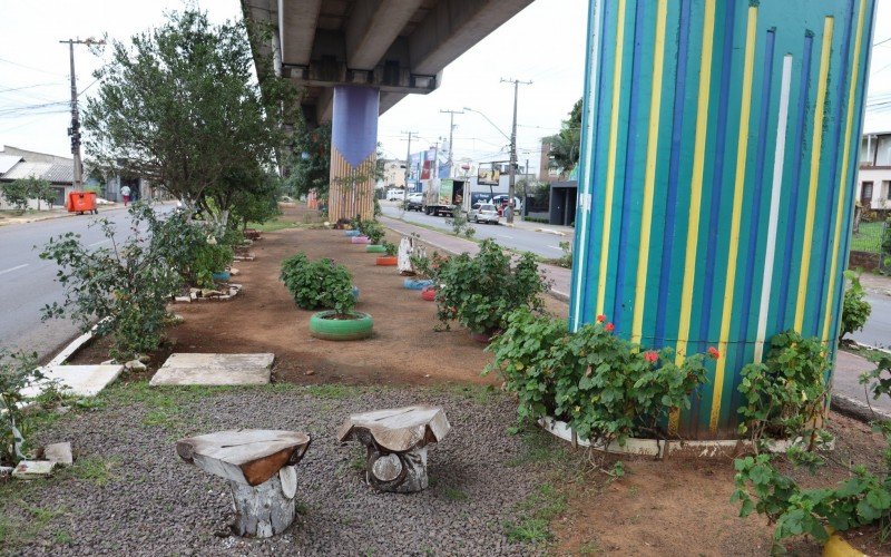 Canteiro da Avenida  1.Âº de MarÃ§o, bairro Industrial 