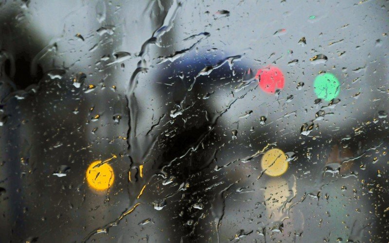 Defesa Civil do RS faz alerta para chuva, vento, raios e queda de granizo | abc+
