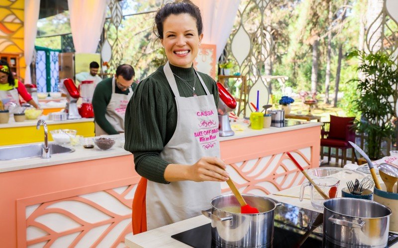 Cassia é uma das participantes da nona temporada do Bake Off Brasil | Jornal NH