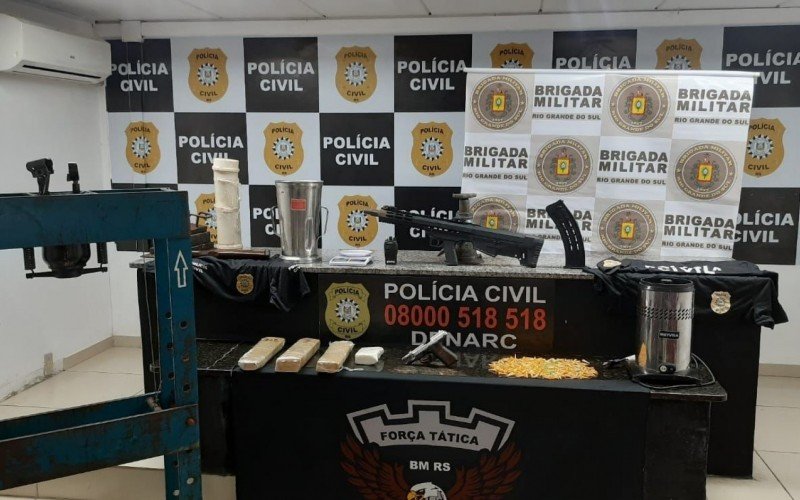 Investida do Denarc aconteceu na madrugada desta sexta-feira (11); homem de 21 anos foi preso