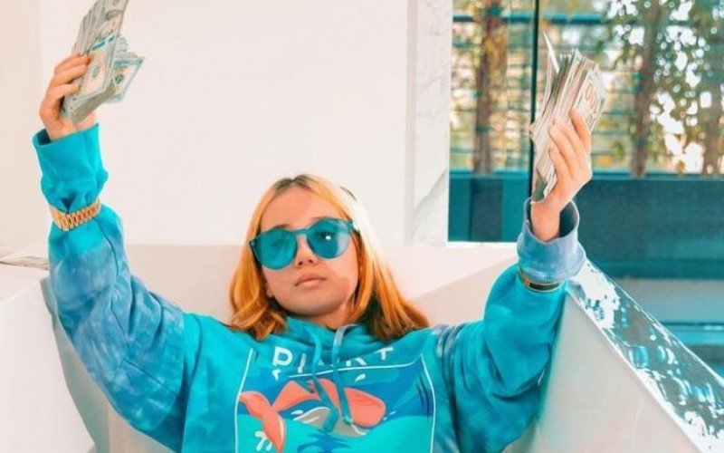 Lil Tay está viva e diz que sua conta no Instagram foi hackeada | Jornal NH