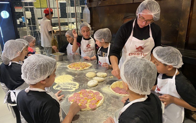 CrianÃ§as da AssociaÃ§Ã£o Semear fazem atividades no contraturno escolar 