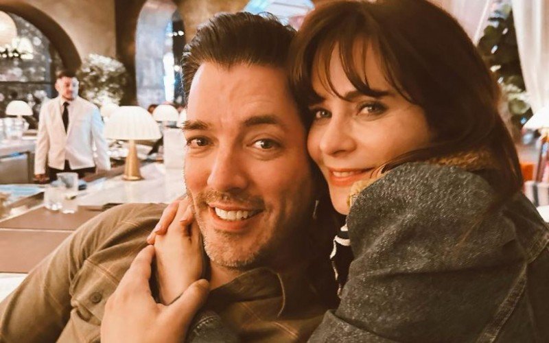 Jonathan Scott, do Irmãos a Obra, está noivo de Zooey Deschanel | Jornal NH