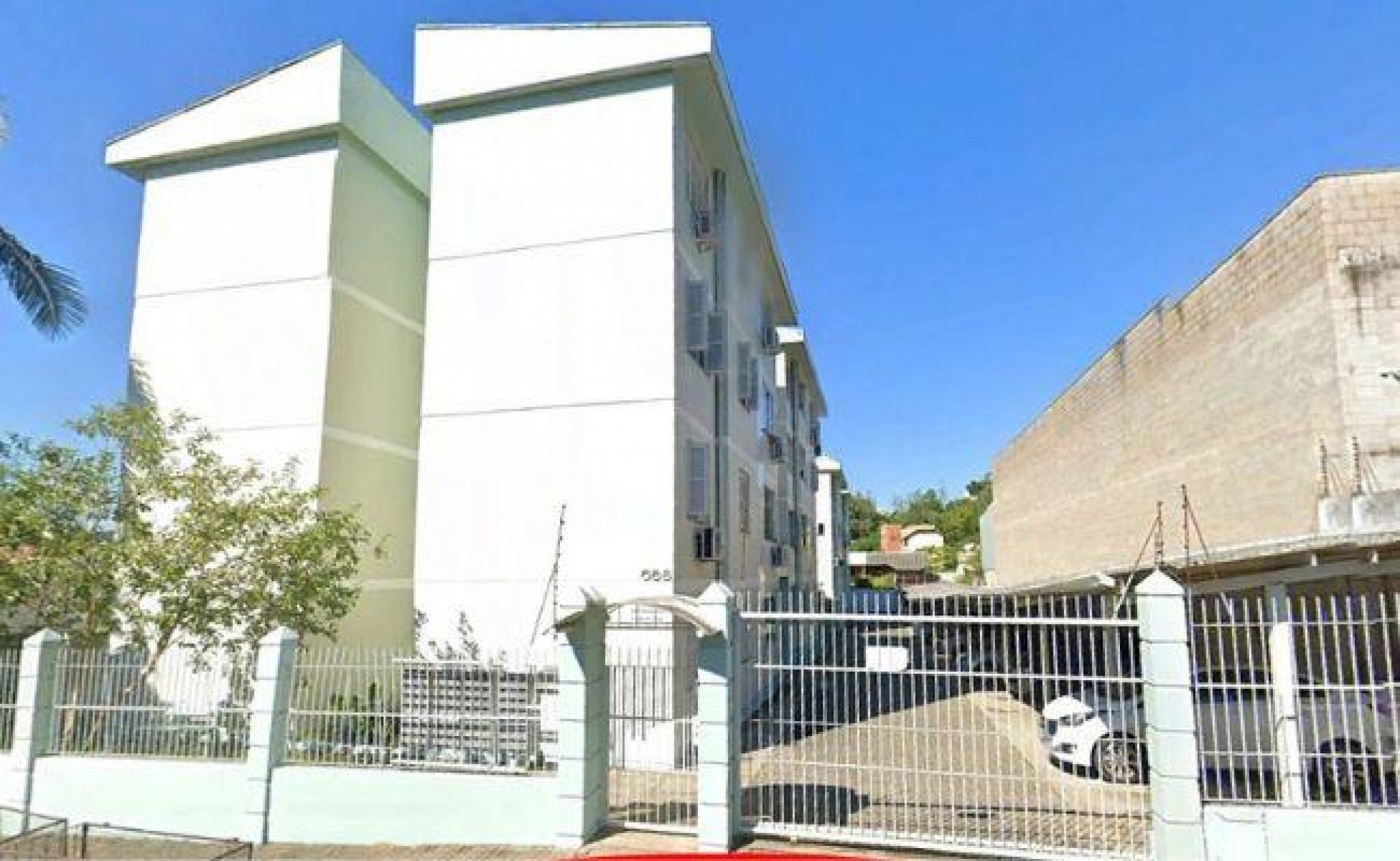 LEILÃO DE IMÓVEIS: Apartamentos com lance inicial de R$ 152 mil, garagens e terrenos serão leiloados pela prefeitura