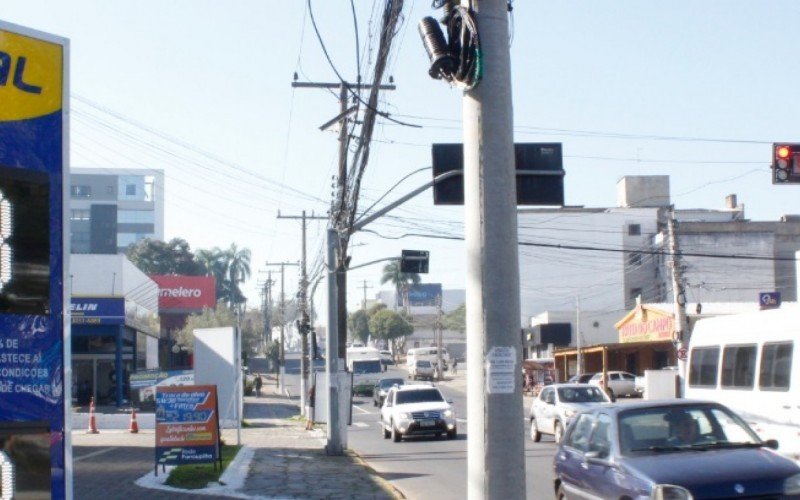 Motoristas pagam mais caro pelos combustíveis desde a noite desta terça-feira (15)