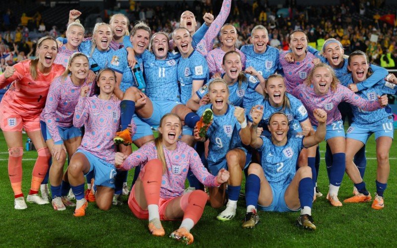 Jogadoras inglesas festejam vaga na final da Copa do Mundo | abc+