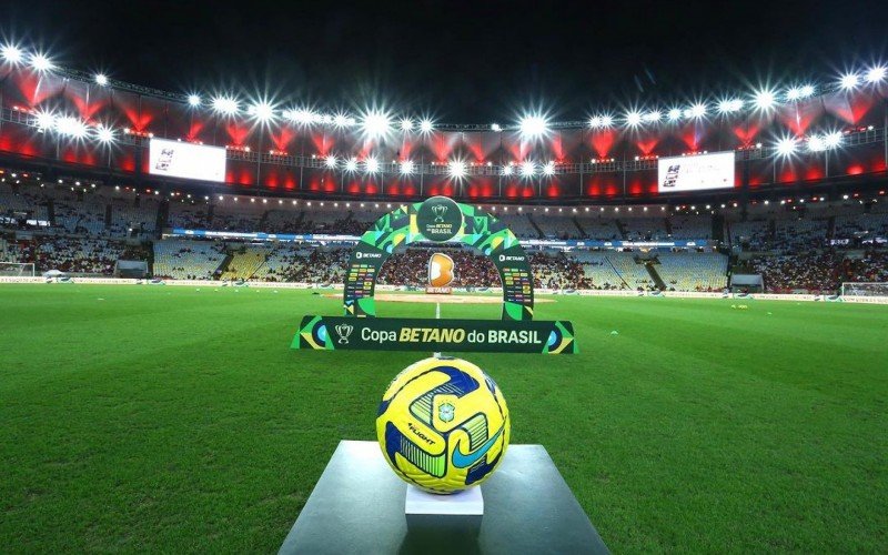 Grêmio pronto para decidir contra o Flamengo quem vai à final da Copa do Brasil; veja a escalação