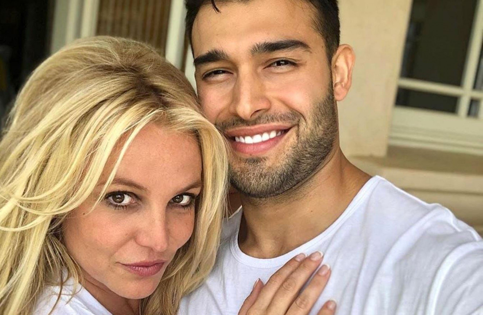 Britney Spears e Sam Asghari se separam após 14 meses de casamento, diz revista