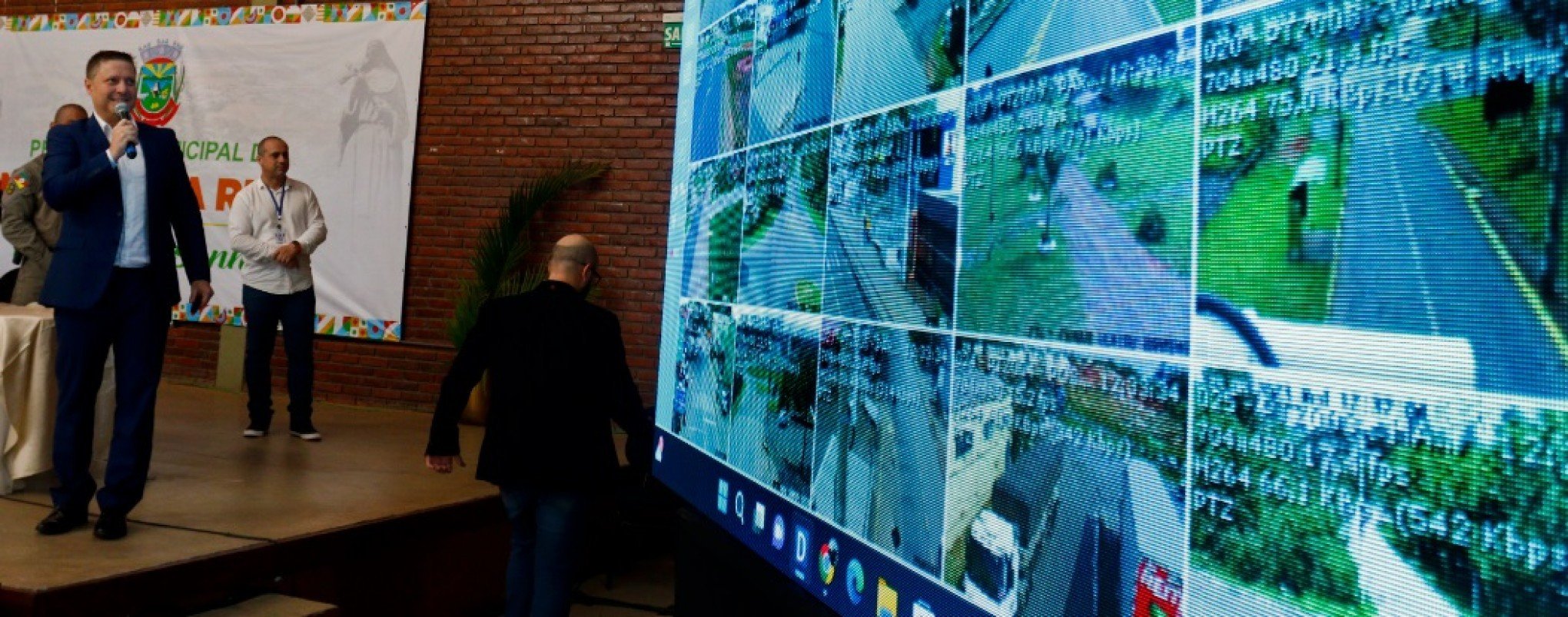 Prefeitura de Nova Santa Rita apresenta nova central de videomonitoramento da cidade