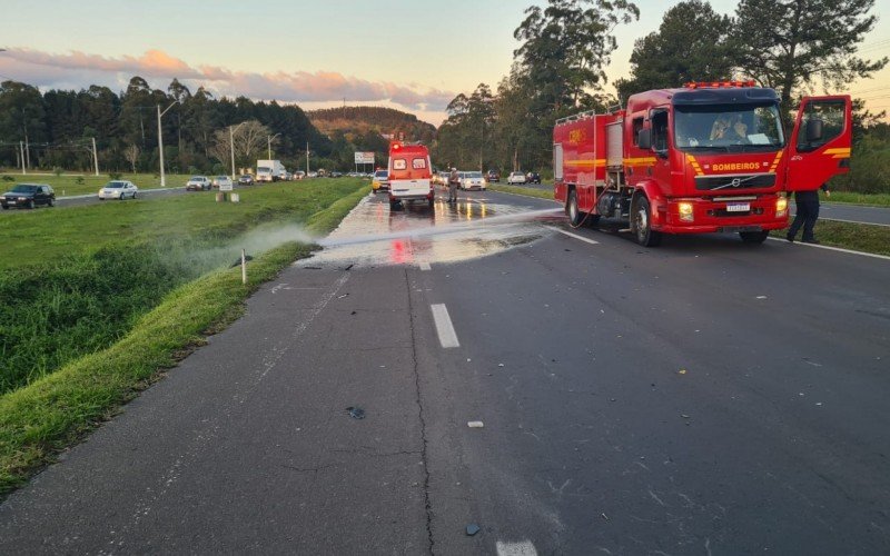 ACIDENTE DE TRÂNSITO: Três pessoas ficam feridas em colisão entre moto e bicicleta na RS-239