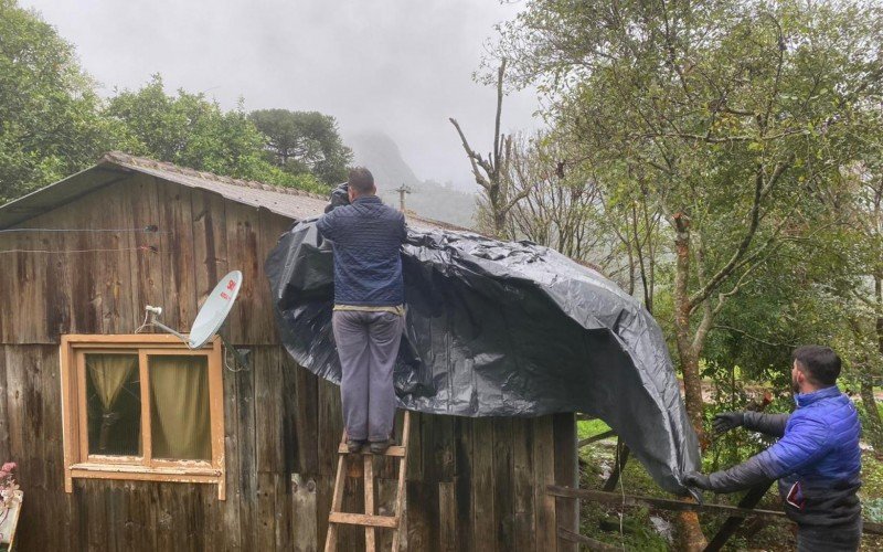  Mais de 50 casas ficaram danificadas após temporal 