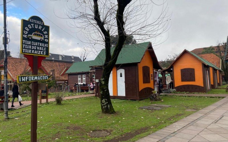 Praça das Etnias, no Centro de Gramado