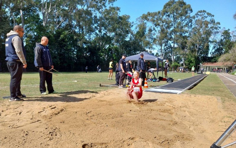 SÃ¡bado de TrofÃ©u IENH de Atletismo