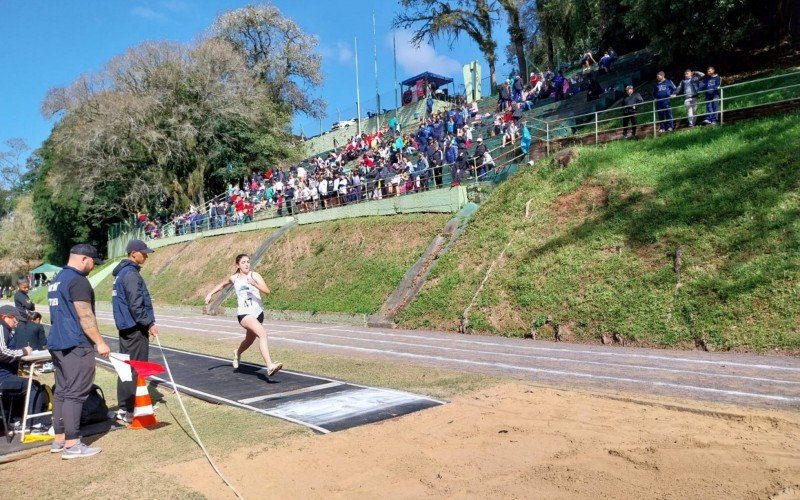 SÃ¡bado de TrofÃ©u IENH de Atletismo