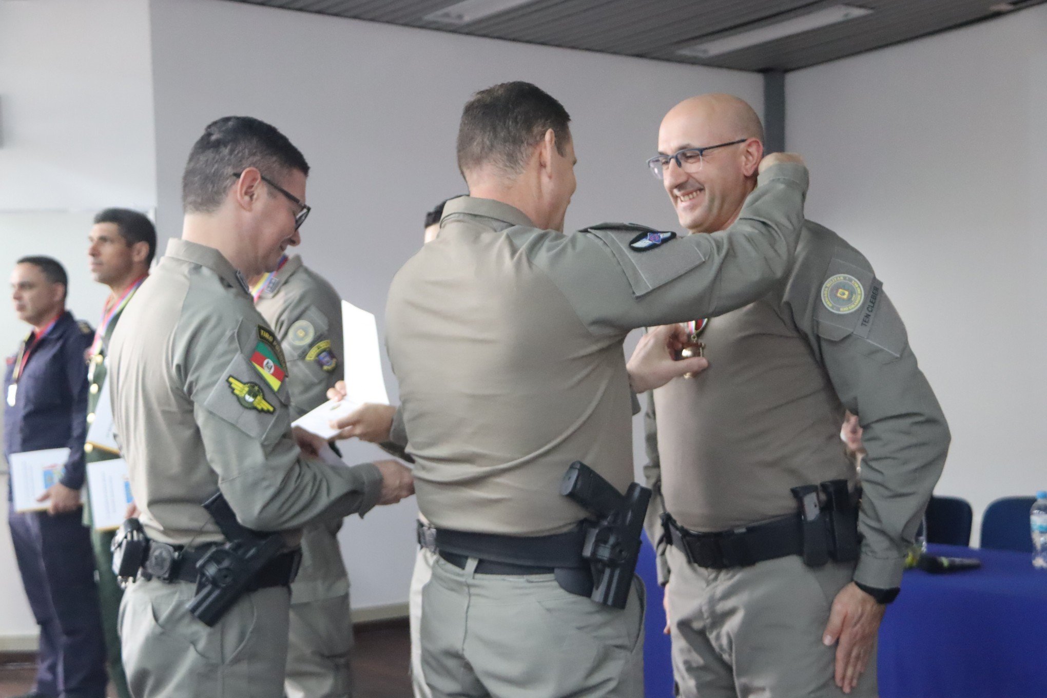 Evento de aniversÃ¡rio de 25 anos do 25Âº BPM, em SÃ£o Leopoldo - entrega de comendas e medalhas