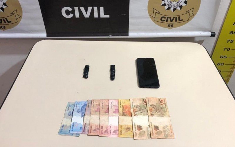 Polícia Civil prendeu homem por venda de drogas em Gramado