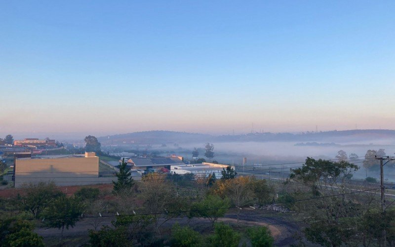 Novo Hamburgo registra nevoeiro no amanhecer desta quarta-feira (28) | Jornal NH