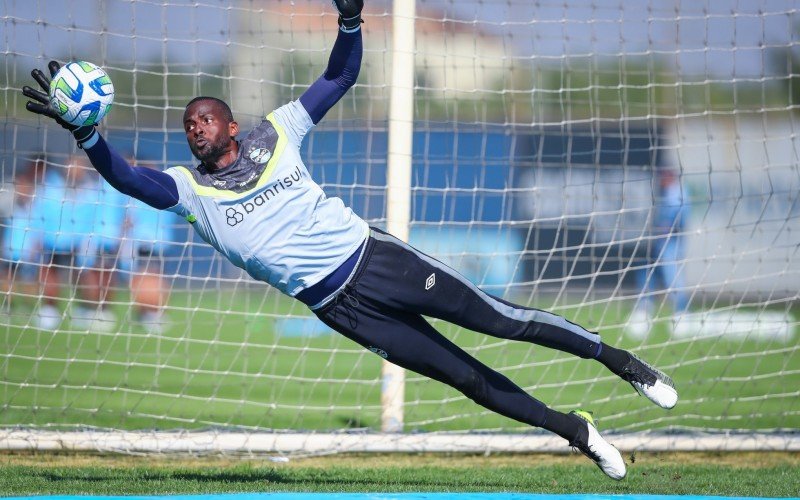 Goleiro Caíque deve estrear pelo Tricolor na partida de domingo | Jornal NH