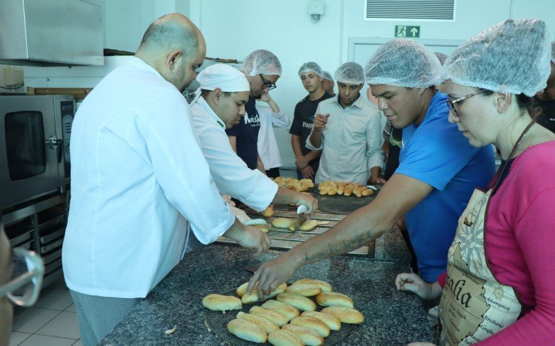 Curso ensinou técnicas de gastronomia a mais de 300 pessoas | Jornal NH