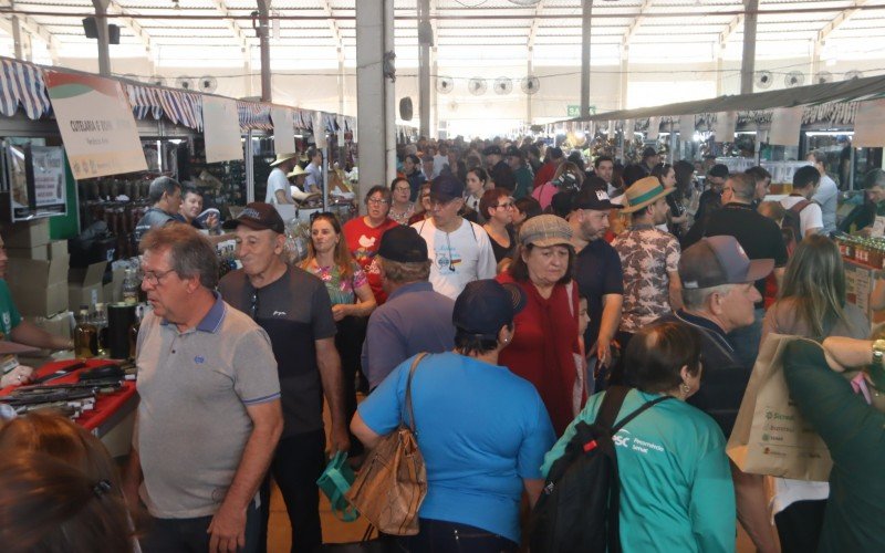 Pavilhão registrou movimento intenso nesta quinta-feira