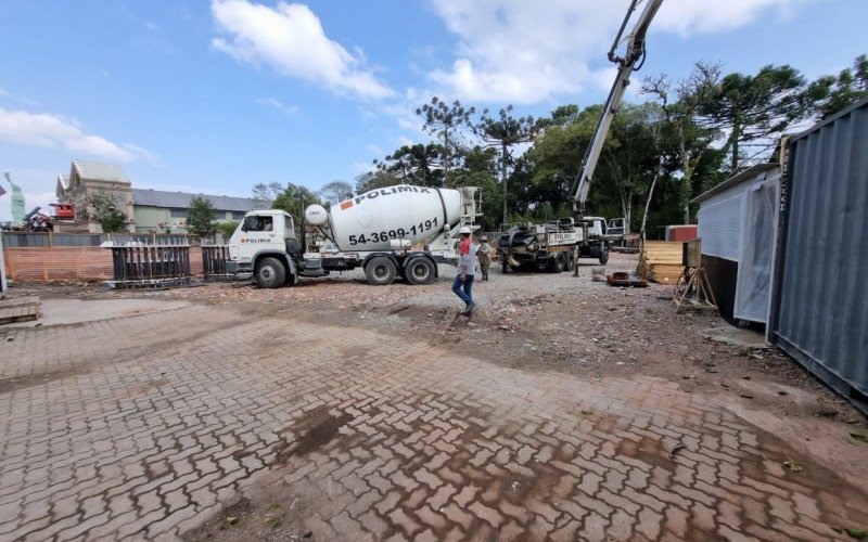 Roda-gigante no Mundo a Vapor tem obras iniciadas em Canela