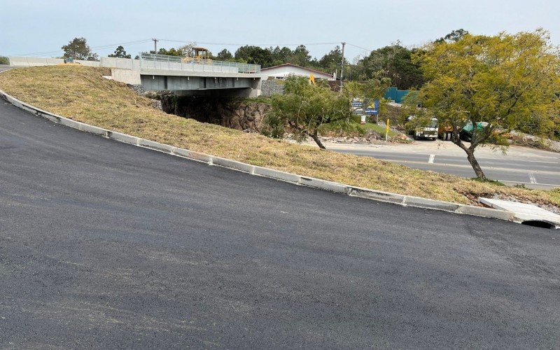 Em reta final a construção do novo viaduto de Gramado, na RS-115