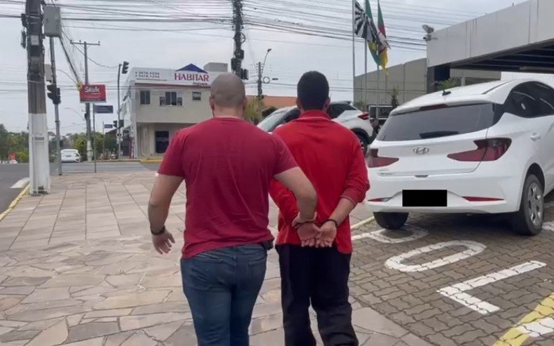 Suspeito foi levado à cadeia na manhã desta sexta-feira (1º) em Canoas