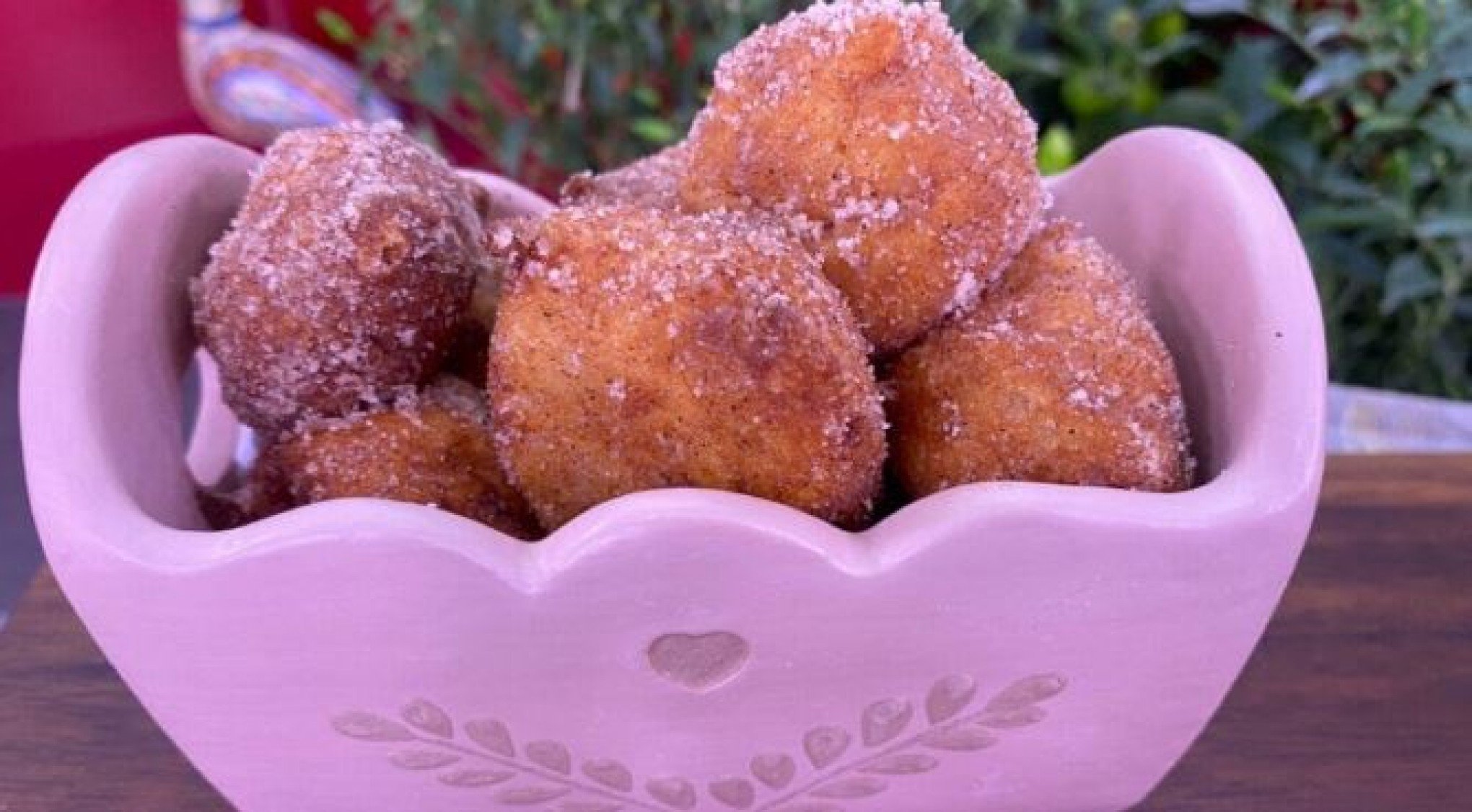 RECEITA DA ANA MARIA BRAGA: Saiba como fazer o Bolinho de chuva com dois ingredientes preparado nesta sexta-feira, 1° de setembro