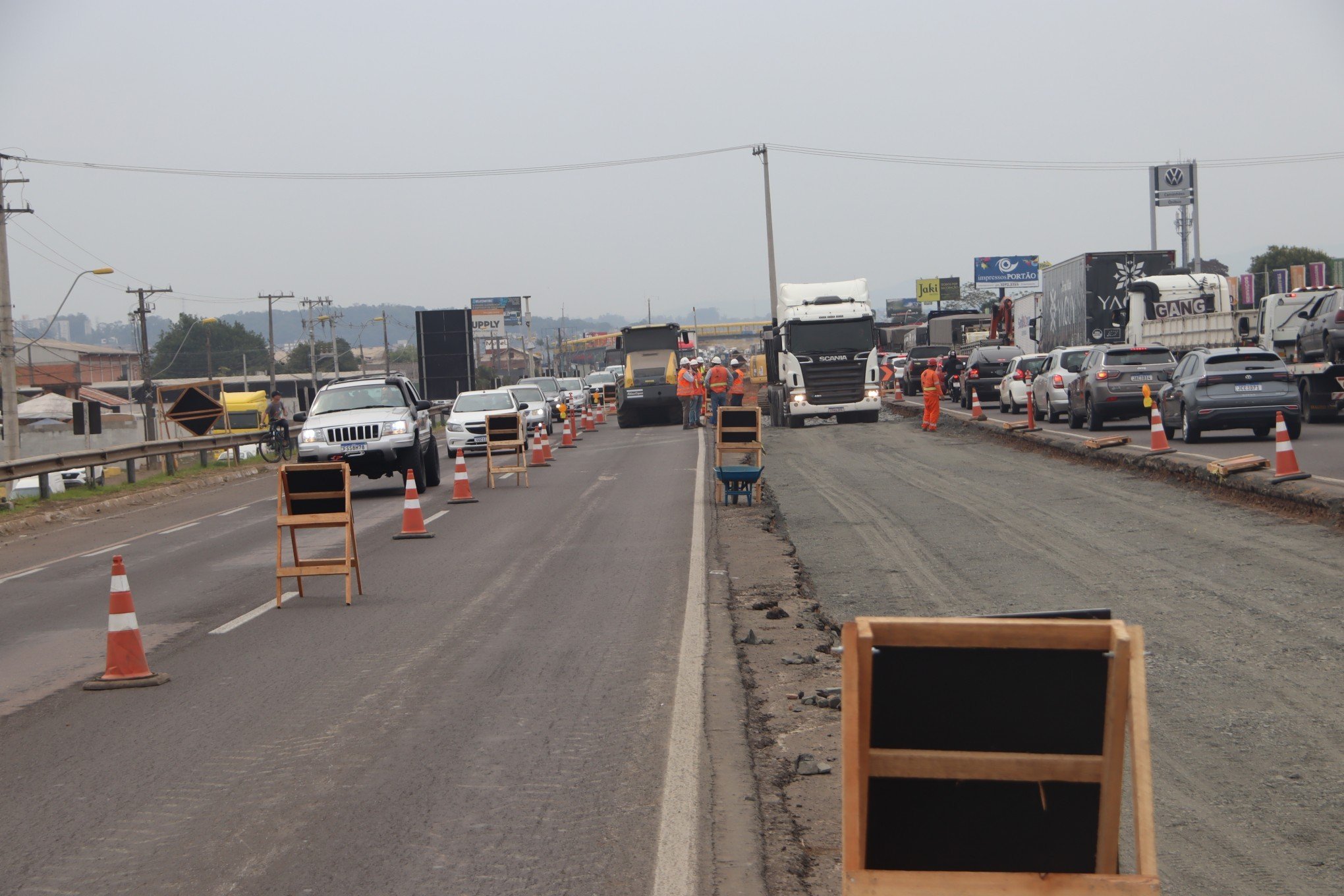 Obras e congestionamento na BR-116 nesta sexta-feira (1Âº) 