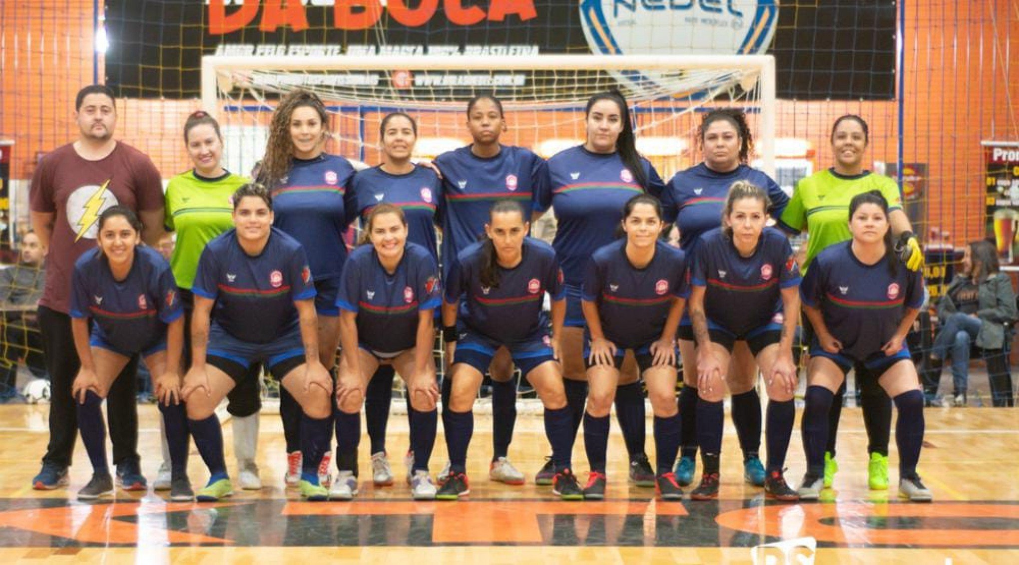Seleção Feminina de Futsal de São Leopoldo disputa título regional
