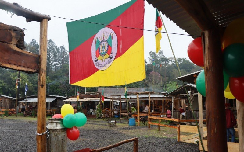 Chuva marcou presenÃ§a no primeiro final de semana do Acampamento Farroupilha de Sapiranga