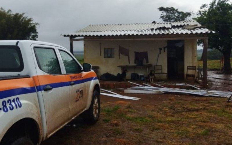 Casa atingida por raio no interior de Cachoeira do Sul | Jornal NH