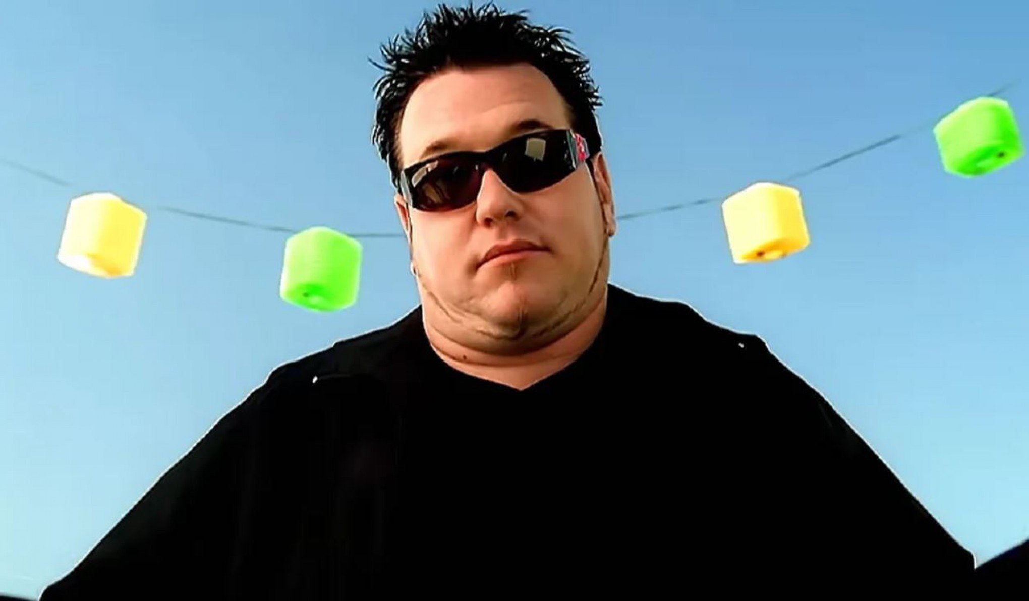 Morre Steve Harwell, ex-vocalista do Smash Mouth, aos 56 anos