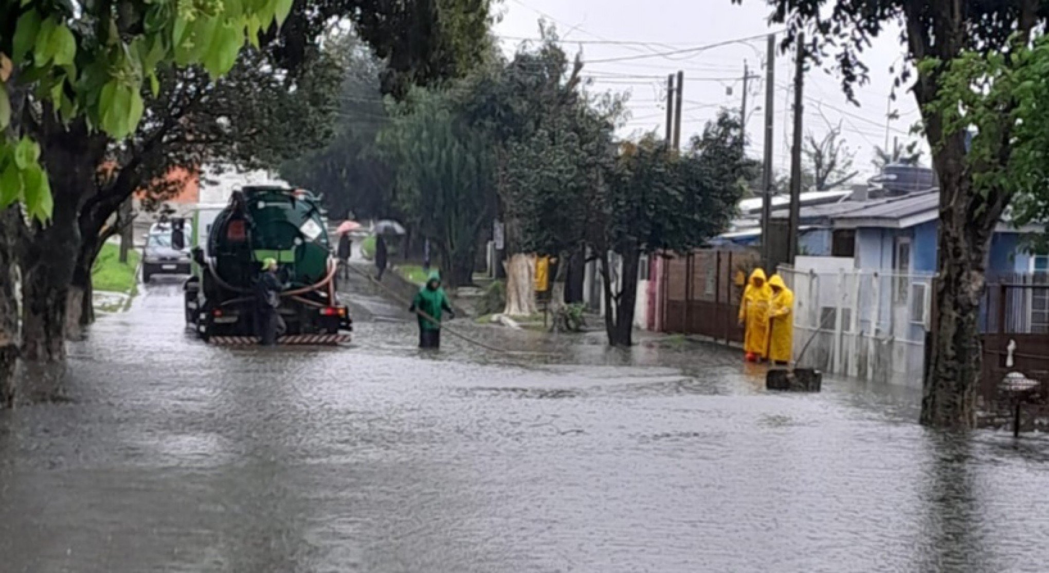 Excesso de chuva causa alagamentos em Canoas