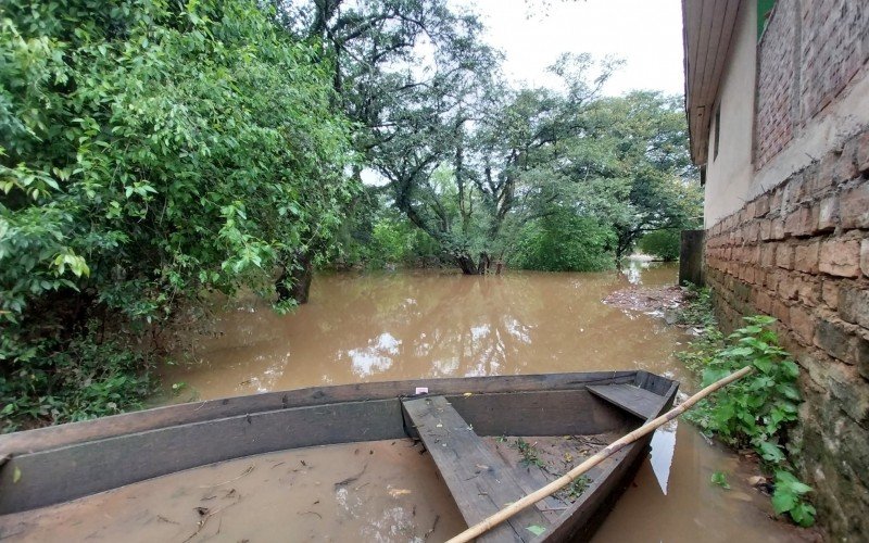 Situação do Rio dos Sinos, na Barrinha e no bairro Porto Blos, em Campo Bom | Jornal NH