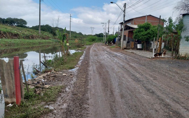 Santo Afonso sem pontos da alagamento no comeÃ§o da tarde desta terÃ§a-feira. Por volta do meio-dia, Ã¡gua voltou para o valÃ£o