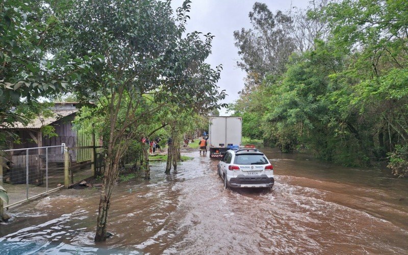 Chuva em Taquara causa alagamentos, deslizamentos e remoÃ§Ã£o de moradores
