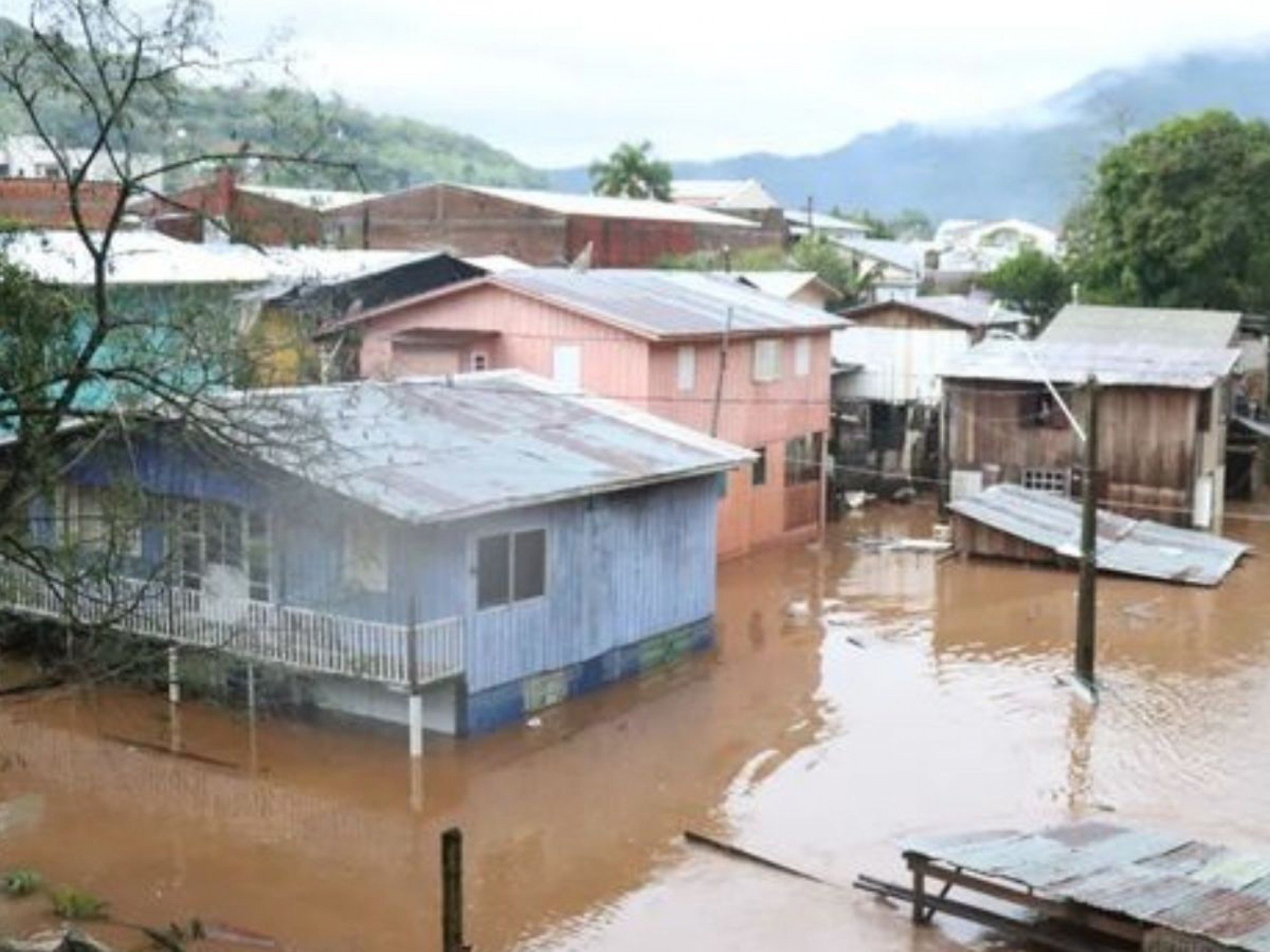 CHUVA NO RS: Veja vídeo do Vale do Taquari na manhã desta terça-feira