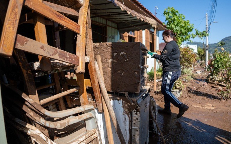 CenÃ¡rio de destruiÃ§Ã£o em Roca Sales apÃ³s a cheia histÃ³rica do Rio Taquari