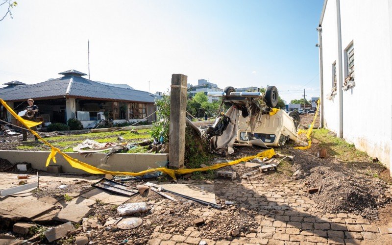 CenÃ¡rio de destruiÃ§Ã£o em Roca Sales apÃ³s a cheia histÃ³rica do Rio Taquari