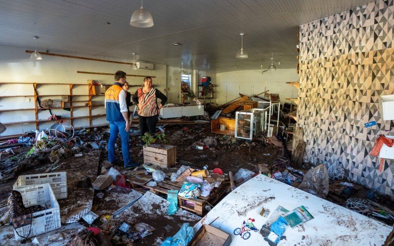 CenÃ¡rio de destruiÃ§Ã£o em Roca Sales apÃ³s a cheia histÃ³rica do Rio Taquari