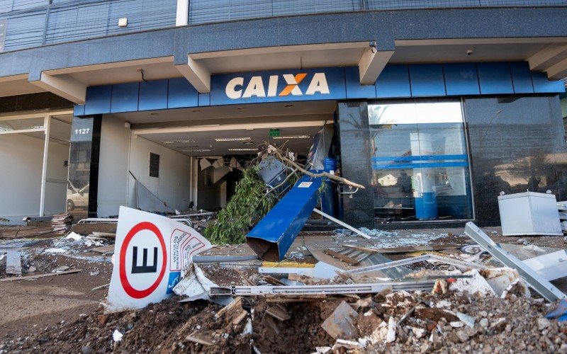 CenÃ¡rio de destruiÃ§Ã£o em Roca Sales apÃ³s a cheia histÃ³rica do Rio Taquari