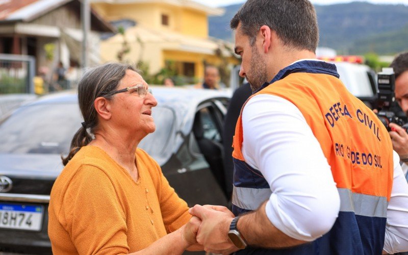 CenÃ¡rio Ã© de destruiÃ§Ã£o e mobilizaÃ§Ã£o no municÃ­pio de MuÃ§um