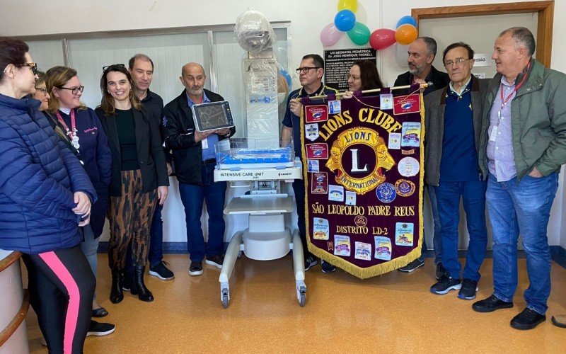 Lions Clube Padre Réus doou equipamentos para a UTI Neonatal do Hospital Centenário