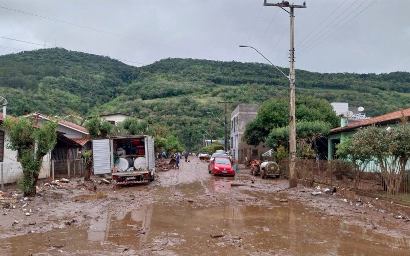 Corpo de bombeiro que trabalhava no resgate de vítimas durante enchente no Vale do Taquari é encontrado