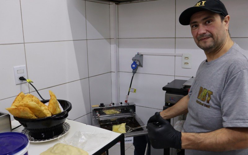 Tiago aposta na qualidade de seus pastÃ©is