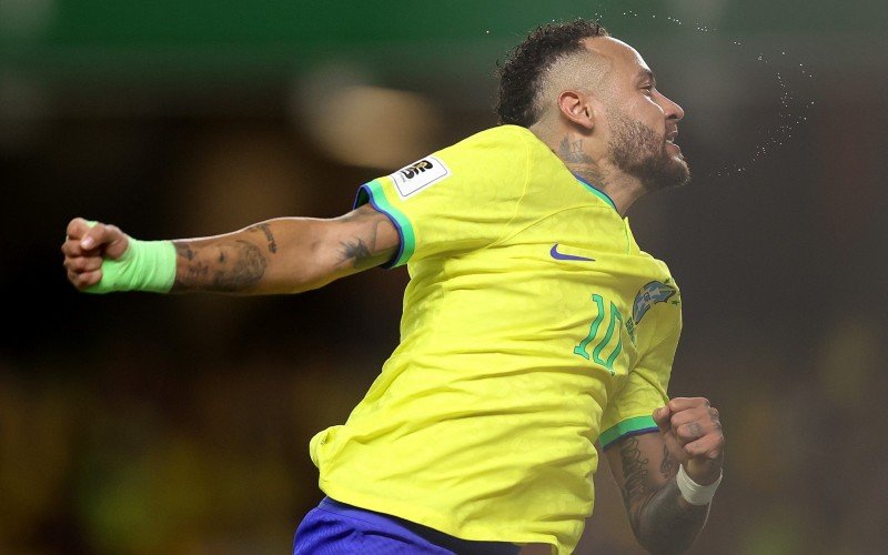 Maior artilheiro da história da seleção, Neymar comemorou gol com soco no ar | Jornal NH