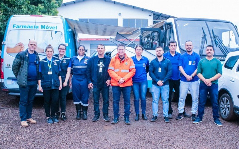 Equipes de Nova Santa Rita prestam serviços em Roca Sales
