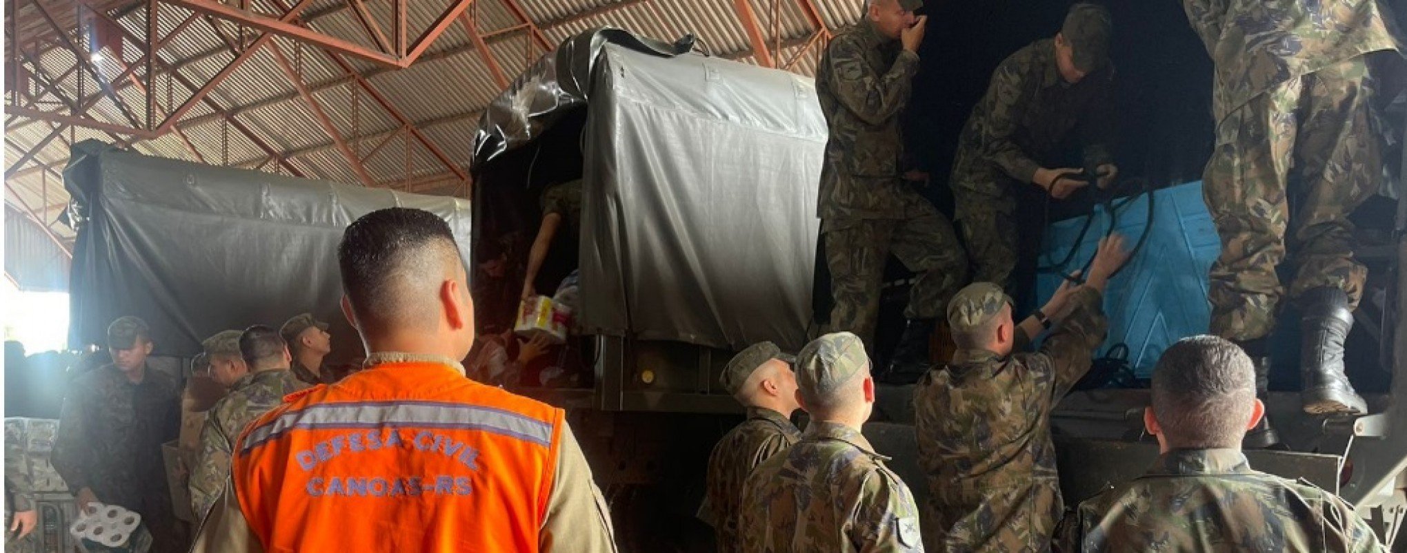 Defesa Civil de Canoas leva 20 toneladas de doações para vítimas no Vale do Taquari